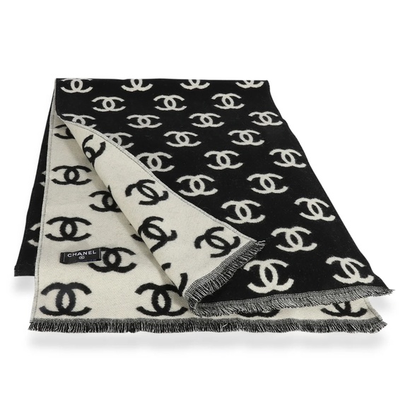 Chanel Black & White CC Logo Wool Blend Scarf - Picture 2 of 2